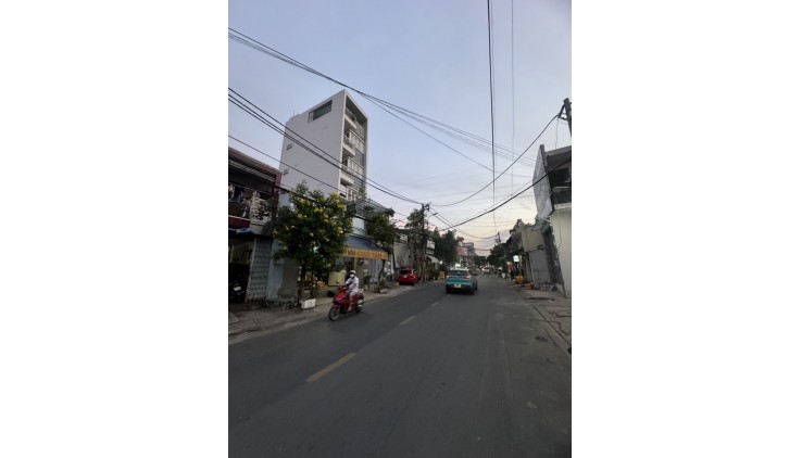 NGAY MẶT TIỀN MIẾU BÌNH ĐÔNG - GẦN NGÃ TƯ 4 XÃ - NHÀ 2 TẦNG 2PN - SỔ NỞ HẬU TÀI LỘC - GIÁ NHỈNH 4 TỶ